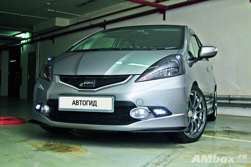 Honda Fit RS 10th Anniversary. Компакт с амбициями